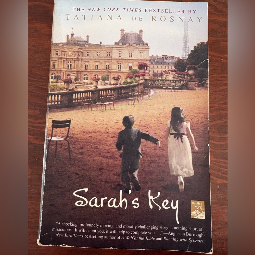 Sarah's Key by - Paperback Book (Brown Cover)